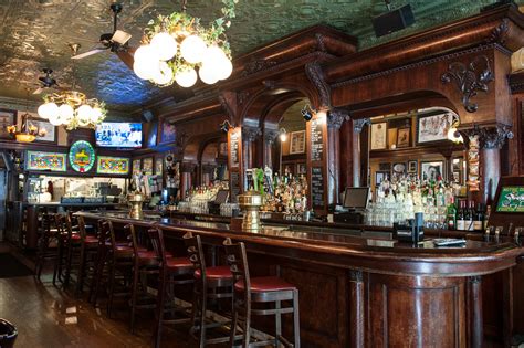 Best Irish Pubs In Chicago Guinness Irish Whiskey And More