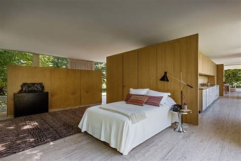 We did not find results for: Mies's iconic Farnsworth House goes back to its original ...