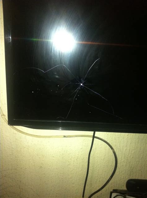 This method might not work for everyone. Is Cracked Screen Of TV Repairable? - Technology Market ...