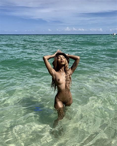 Nude Beach Babe April 2020 Voyeur Web