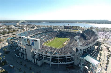 The jaguars missed the playoffs for the ninth consecutive season. EverBank Field - Info-stades