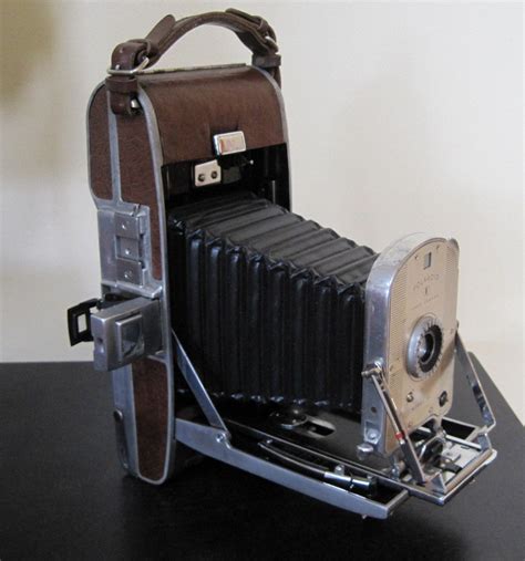 Kodak Polaroid Land Camera Model 95 With Case And Accessories
