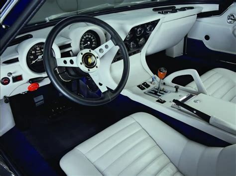 Ideal for classic cars, motorcycles, scooters, atv's & jet skies. Lamborghini P400 Miura SV | Lamborghini, Cool cars