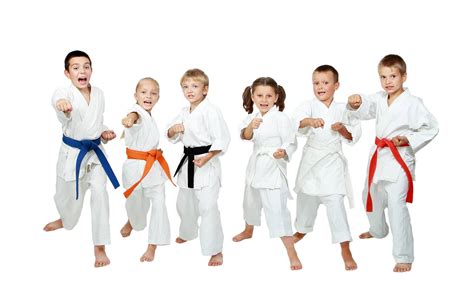7 Benefits Of Karate For Kids
