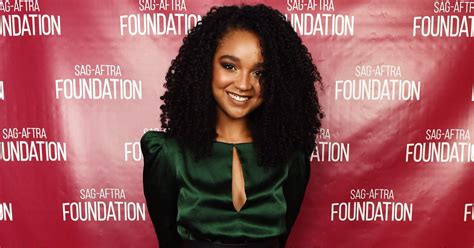 The Bold Type Star Aisha Dee Was Bullied At School Because Of Her Natural Hair Huffpost