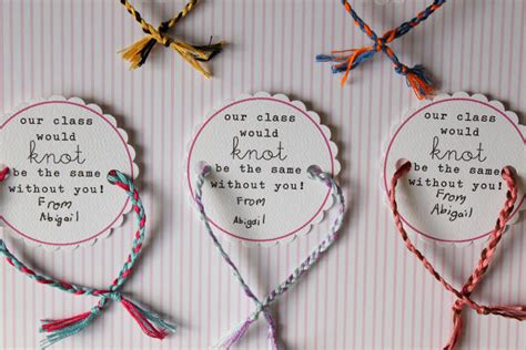 Say your friend is always raving about their latest read? Made with love: DIY Valentine's Day cards for that special ...