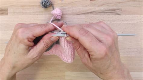 How To Do The Intarsia Technique In Knitting With Two Colours Youtube