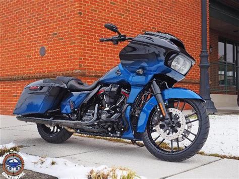 The screamin' eagle 131 gets the typical. New 2019 Harley-Davidson CVO FLTRXSE CVO ROAD GLIDE in ...