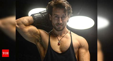 Tiger Shroff Sends The Internet Into A Meltdown With His Latest Picture