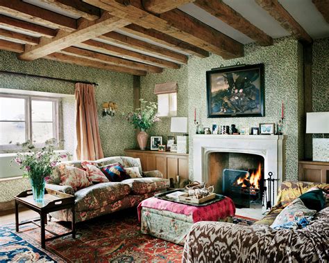 How To Decorate Your Home In The English Country House Style