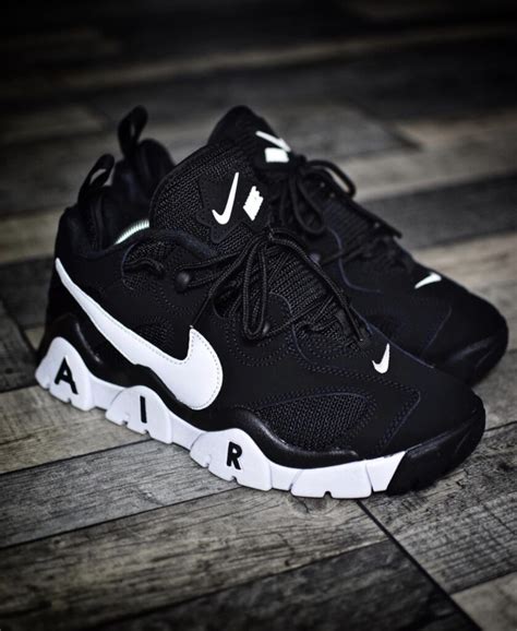 Nike Air Barrage Low Available In Black And White Dailysole