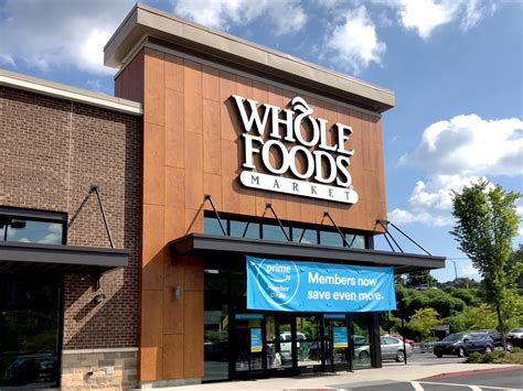 Amazon whole foods shoppers find, carefully select, and pack items for delivery to customers. What Does Amazon Prime Day Mean for Whole Foods Shoppers ...