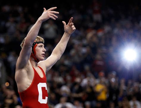 Kyle Dake And Other Top College Wrestlers Take On The Garden The New York Times