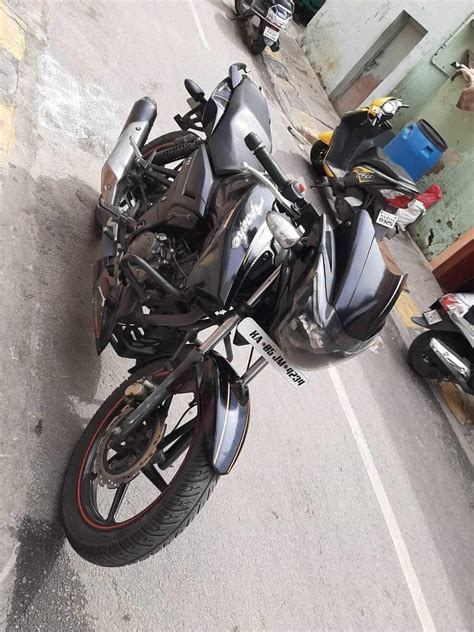 It is available in only 1 variant and 4 colours. Used Tvs Apache Rtr 180 Bike in Bangalore 2015 model ...