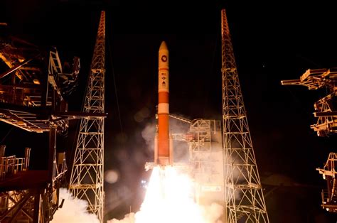 Powerful New US Military Satellite Launches Into Orbit | Space