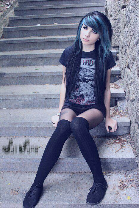 Emo Gothic Style Image By Thewisecreator Cute Emo Girls