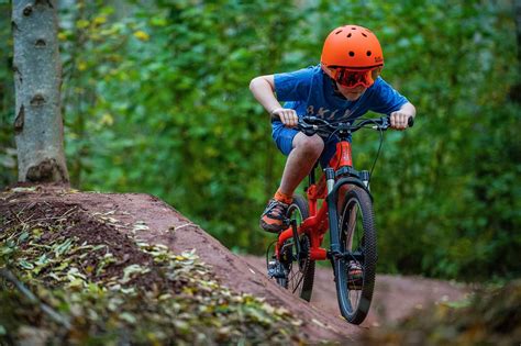 Black Mountain Take Adjustable Childrens Bikes To Bigger Kids