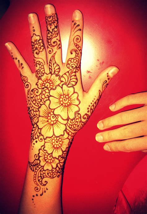 Flower Henna Henna Hand Tattoo Hand Tattoos Flower Henna Temp Ink