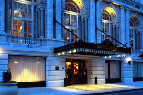 A quality product made just for you. Commercial Entrance Canopies | New York City Signs