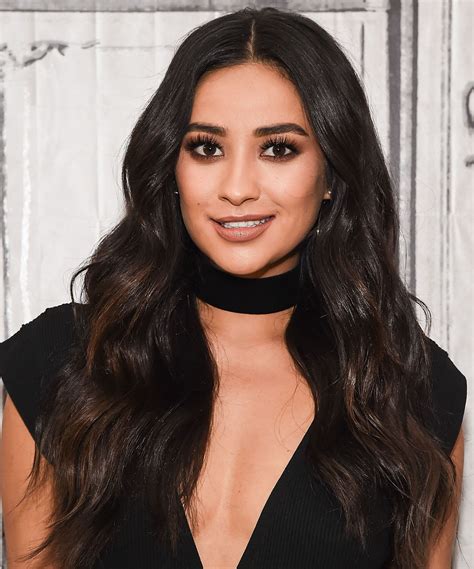 Red Alert Shay Mitchell Just Made A Huge Chop From Cut Her