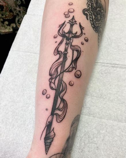 31 Exquisite Trident Tattoo Designs With Meaning Psycho Tats