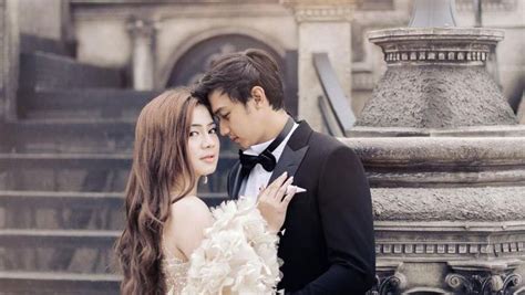 Bagaimana masa kecil immanuel caesar hito? 7 Potret Prewedding Felicya Angelista dan Hito, Bikin ...