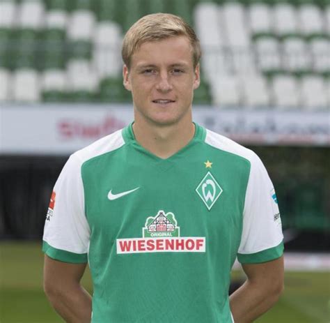 Berlin podcast 🎙 ‚,einfach mal luppen'' mit @toni.kr8s überall wo es podcasts gibt. Bremens Felix Kroos erwägt Vereinswechsel - WELT