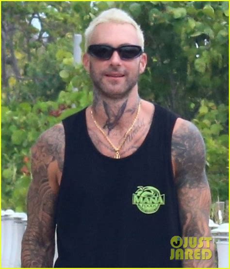 Photo Adam Levine Bleached Blonde Hair Tattoos Walk Around Miami Beach