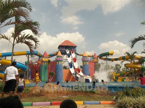 Oleh karena tiket masuk ancol tergolong cukup murah, maka tidak heran jika tempat wisata ini selalu dipenuhi lautan manusia yang ingin berlibur ke. muridngeblog