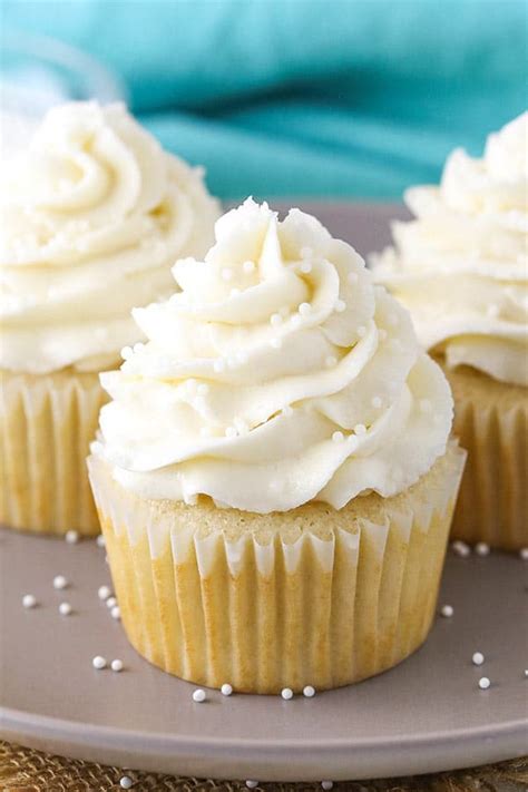 Fluffy And Moist Vanilla Cupcakes Recipe Easy Cupcakes Frosting Recipe