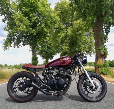 El resultado es realmente fascinante, sin ser extremadamente radical, ofrece un estilo racing y elegante. Yamaha XJ 600 Café Racer Umbau | Motor
