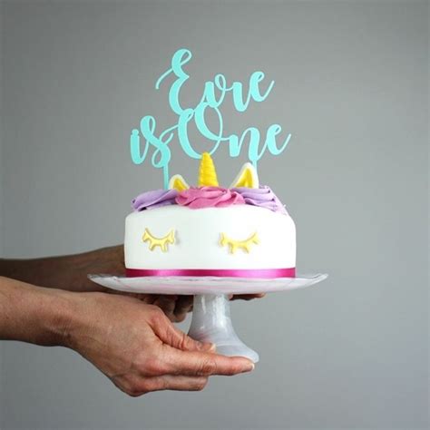 Wenn man ihre reisen zusammenrechnet, soll sie ungefähr 42 mal die erde umrundet haben. 1001 + Ideen für eine hübsche Torte zum 1. Geburtstag! in ...