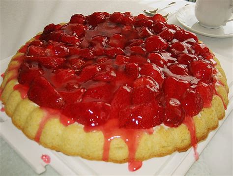 Wenn sie erdbeerkuchen mögen, werden sie den kuchen lieben. Erdbeer - Mascarpone - Kuchen von cremehase | Chefkoch
