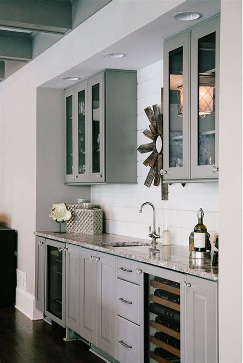 Sherwin williams light french gray is such a fantastic color that i wanted to be sure and share it with you for you to sample and consider. Kitchen & Dining Room Remodel Ideas - Home Bunch Interior Design Ideas
