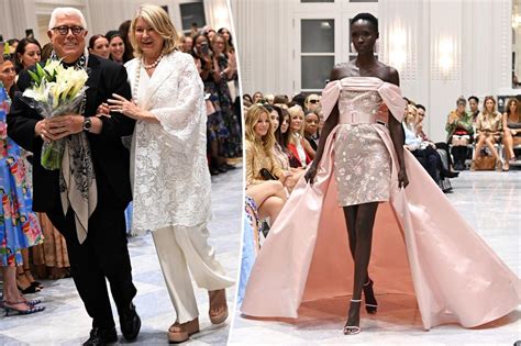 Martha Stewart Défile Au Défilé De Mode De Dennis Basso Crumpe