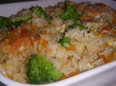 Senanglah mereka untuk makan di sekolah atau pejabat nanti. Koleksi Resepi Terhebat Nusantara: Nasi Goreng Cina Special