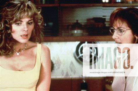 Kim Cattrall And Cynthia Stevenson Characters Jamie And Marcy Film Live Nude Girls 1995 Director