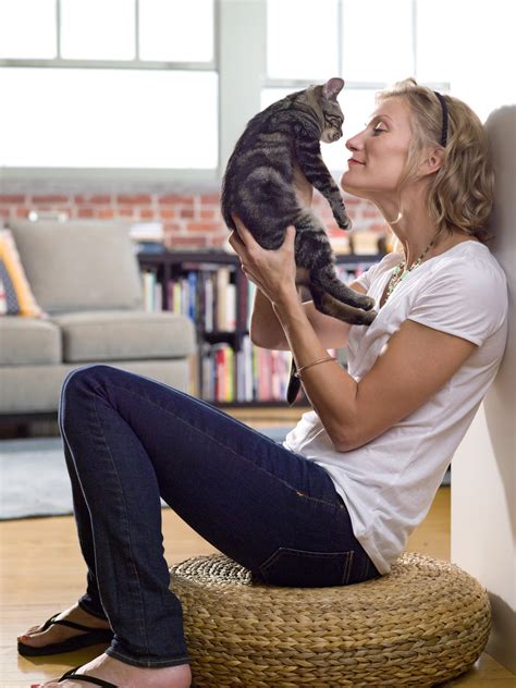 Cats As Therapy Animals Heres How To Get Your Feline Certified Huffpost