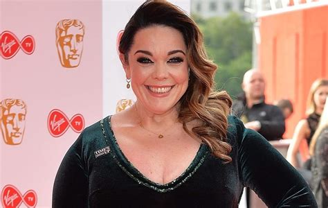 7 Things You Didnt Know About Lisa Riley Aka Emmerdales Mandy Dingle What To Watch