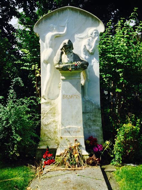 The Grave Of Johannes Brahms Johannes Outdoor Decor Happy Birthday