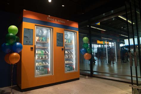 Schiphol Airport Opens Health Food Wall At Gate 247