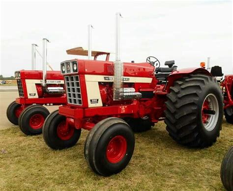 Ih 1468 And 1568 V 8s International Tractors International Harvester