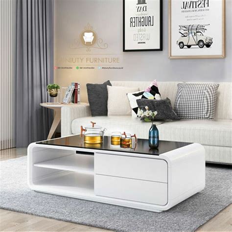 Agar nyaman, tempat duduk harus pas dengan ukuran dan bentuk anda. meja tamu keluarga warna putih kayu model lengkung terbaru | MINIUTY FURNITURE