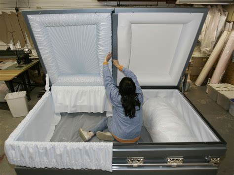 Coffins Of Obese Scottish People Are Too Big To Be Cremated The