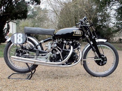 Pin By Nobby Massey On Cards Classic Motorcycles Vincent Motorcycle