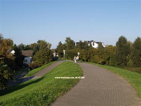 Schlagwörter leverkusen, chempark, müllverbrennungsanlage, entsorgungszentrum bürrig, currenta, explosion, tote, verletzte. Leverkusen, Rheindorfer Deich