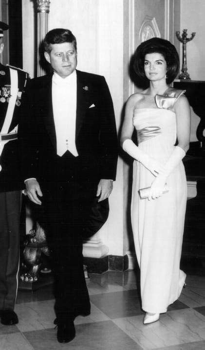 Las Fotos Inéditas De La Boda De Los Kennedy Estilo Jackie Kennedy Jacqueline Kennedy Onassis