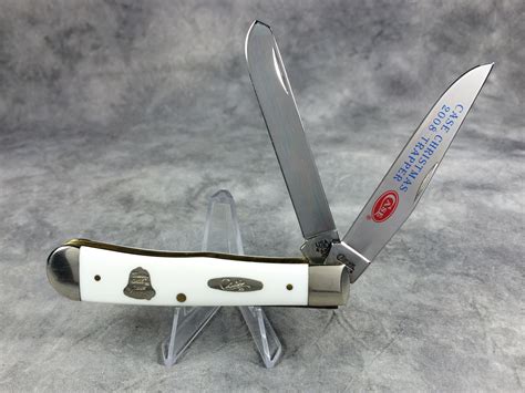 What Is A 2008 Case Xx 4254 Ss Smooth White Christmas Trapper Pocket