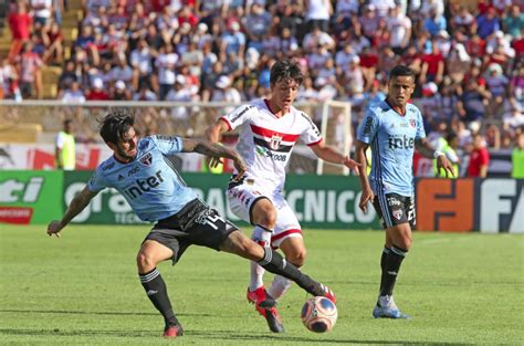 Já rebaixado, alvinegro apenas cumpre tabela. Com reservas, São Paulo é apático no ataque e acaba derrotado pelo Botafogo-SP | Jovem Pan