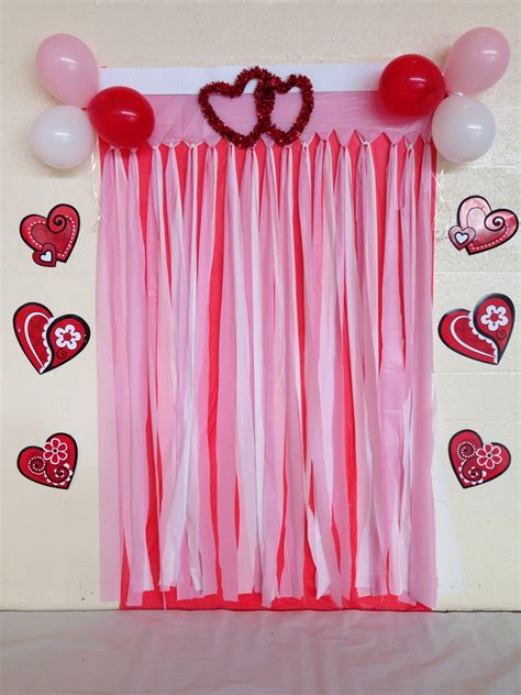 Pin By Holly Rice On My Creative Side Diy Valentines Decorations